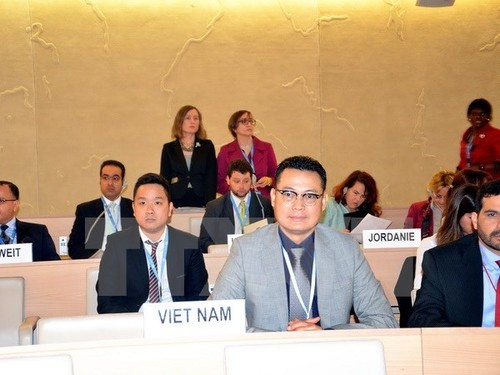 Вьетнам внес активный вклад в принятие резолюций 29-й сессии Совета ООН по правам человека - ảnh 1